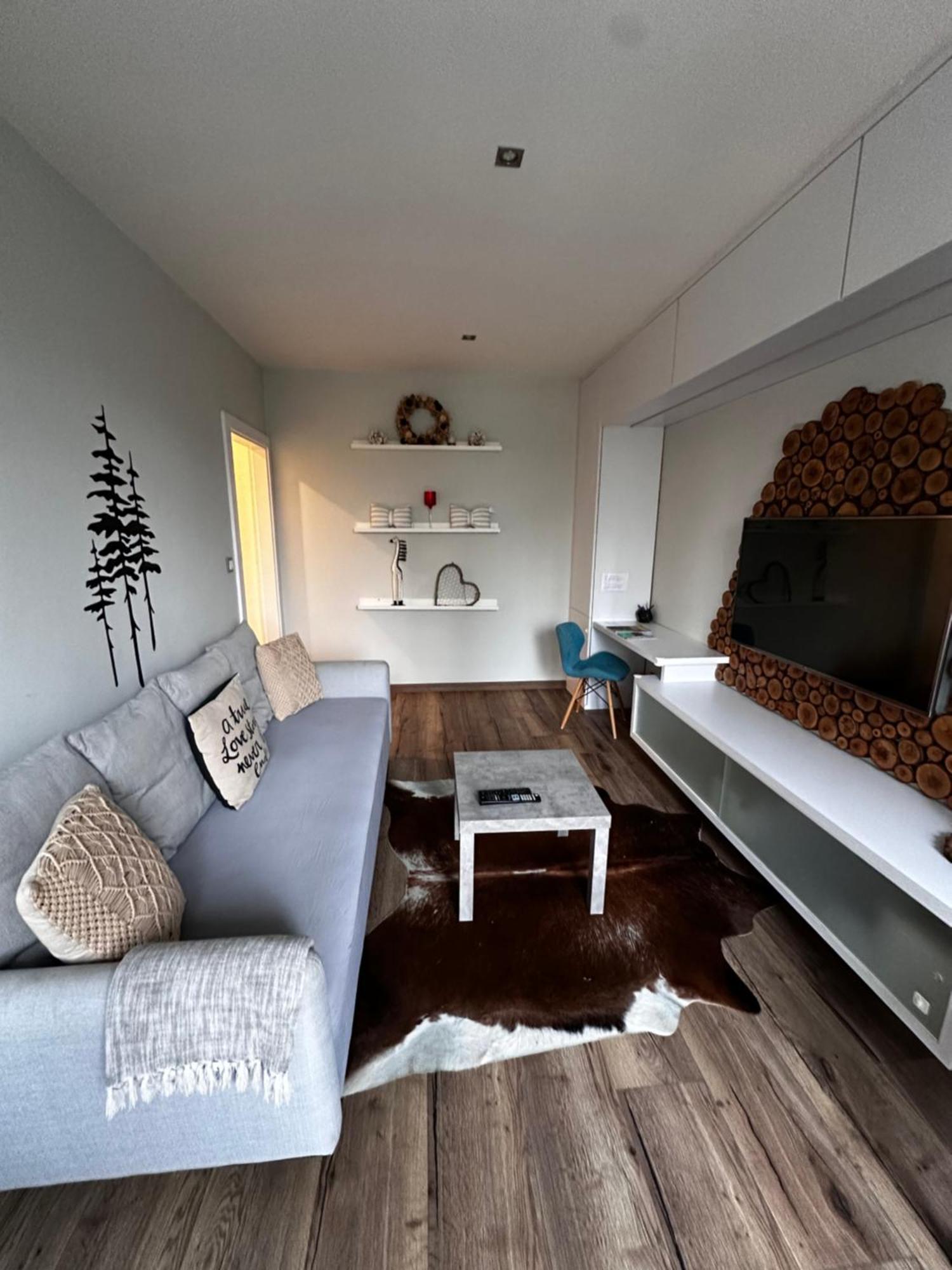We Apartment - Close To The Center & City View, Self Check-In 24H Banská Bystrica Eksteriør bilde
