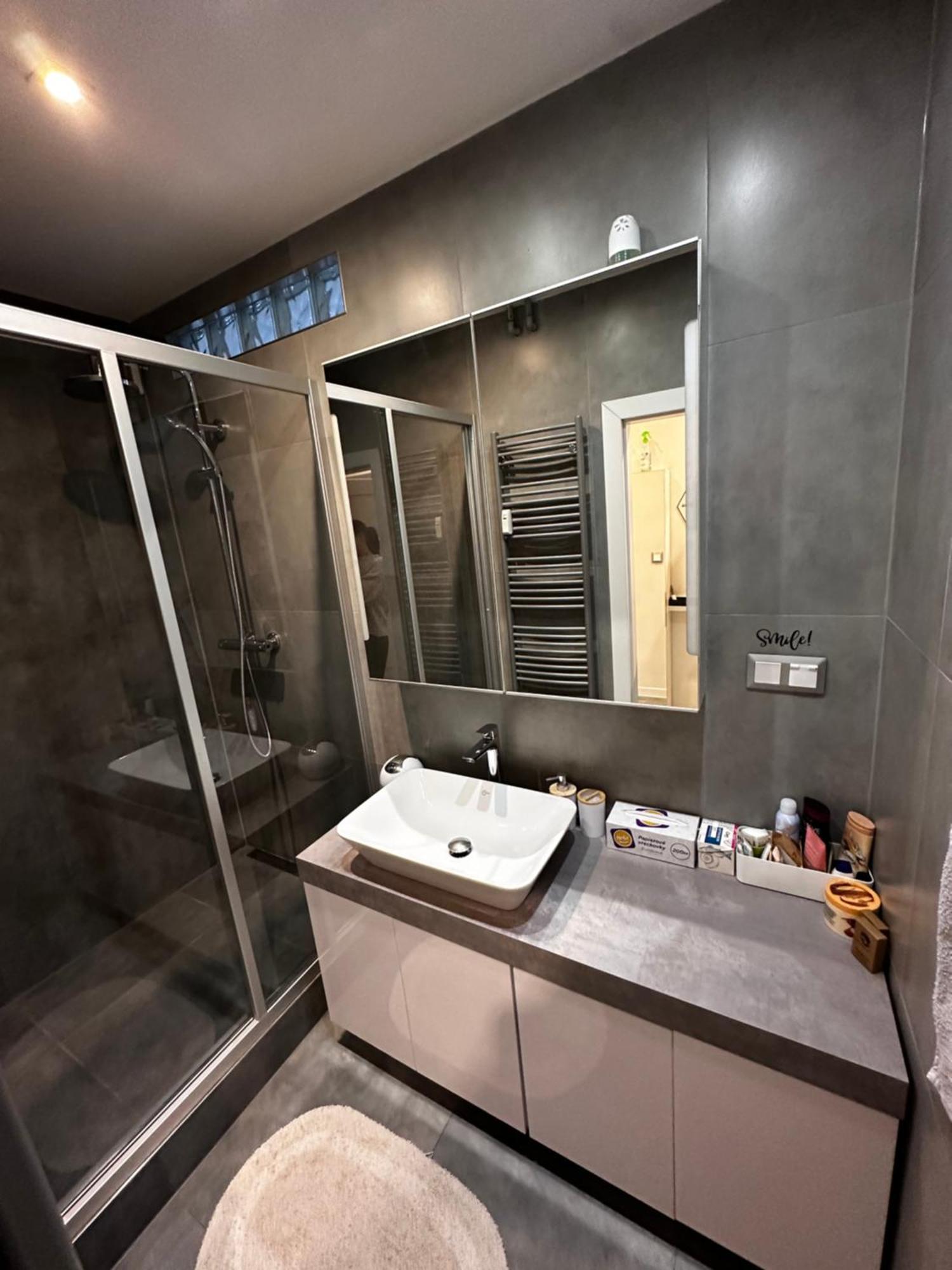 We Apartment - Close To The Center & City View, Self Check-In 24H Banská Bystrica Eksteriør bilde